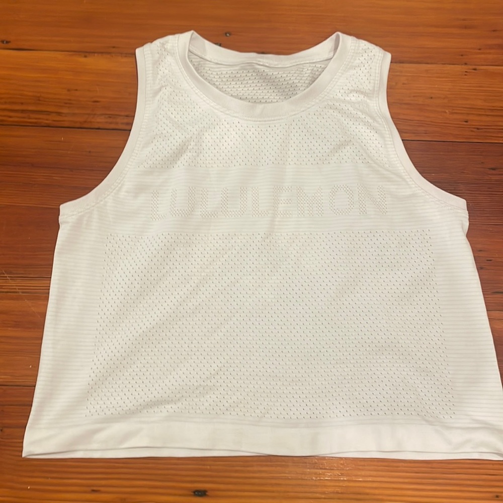Lulu / Barry’s Crop Tank